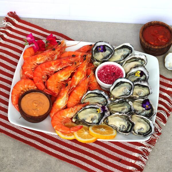 Prawn & Oyster Platter (Large)